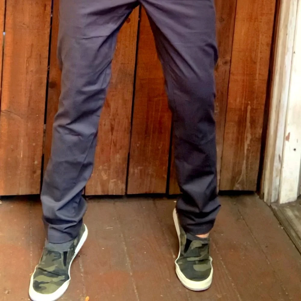 Goodthreads Men’s Casual Dress Pant - Picture 4 of 10